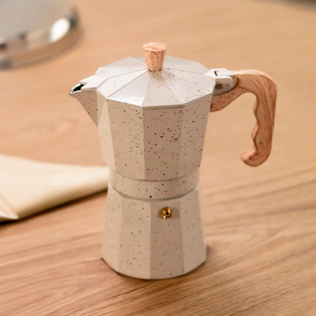 Cafeteira Italiana Brinox Verona 6 Xícaras em Alumínio Vanilla 5 Cafeteira Italiana Brinox Verona 6 Xícaras em Alumínio Vanilla